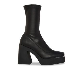 Steve Madden Bosa Black Boots Size 6